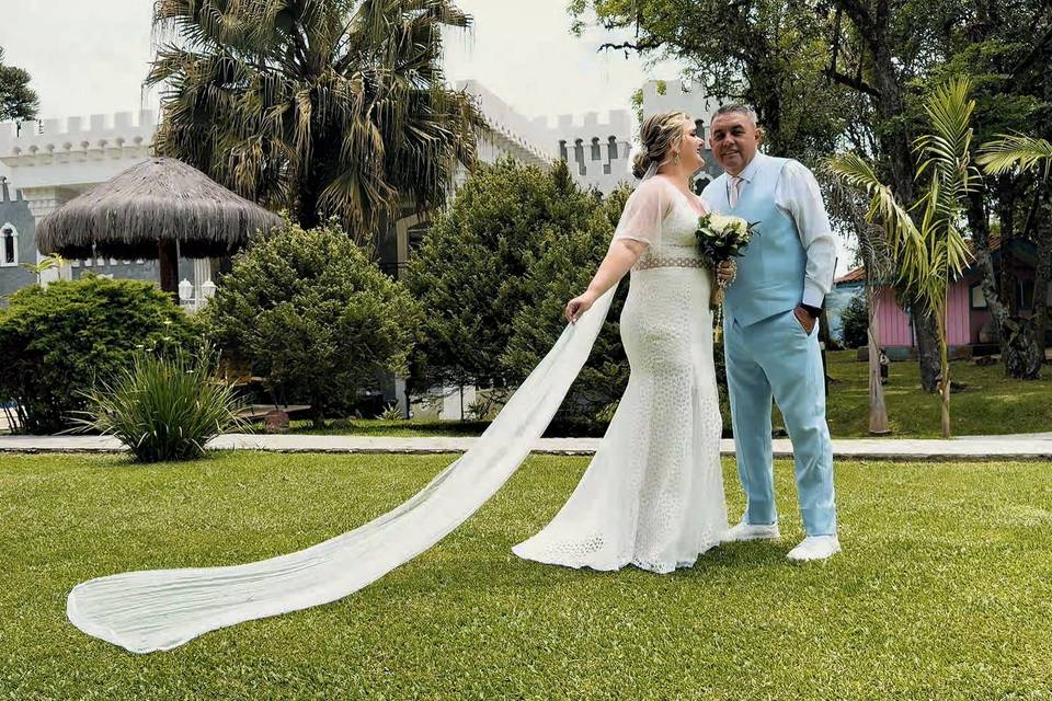 Jeane & Alei | Frame