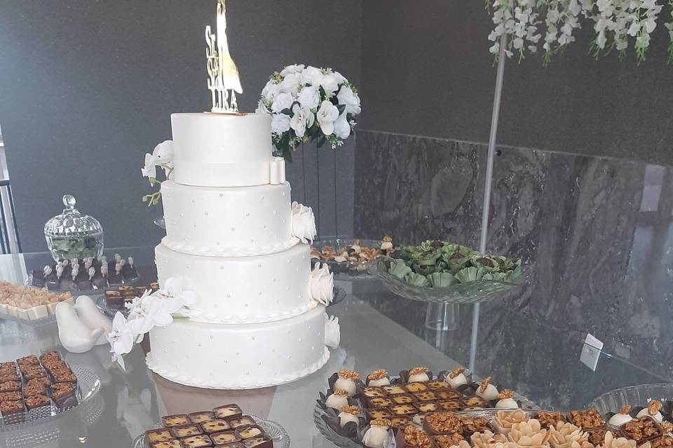 Doces variados