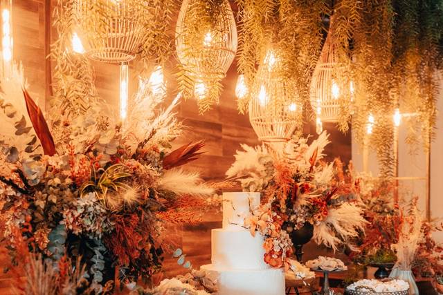 Mesa de bolo e doces