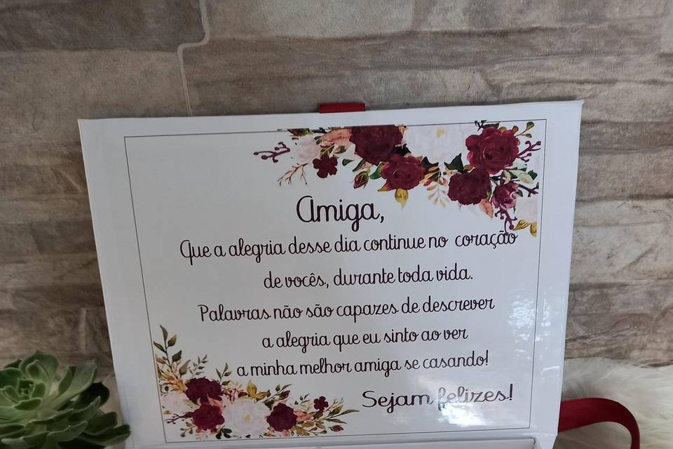 Caixa cartonada madrinha e pad