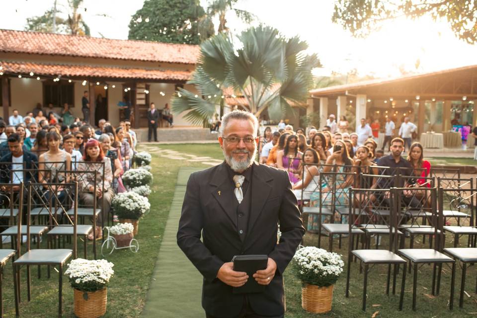 Celebrando com alegria