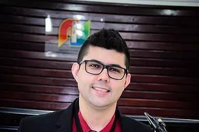 Adriel sax