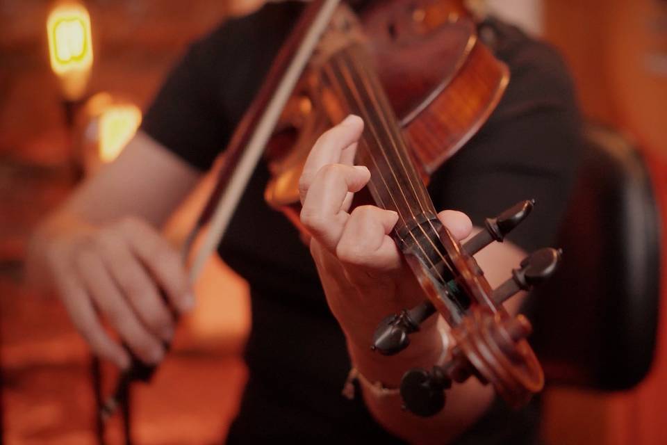 VIOLINO, INSTRUMENTO SUAVE