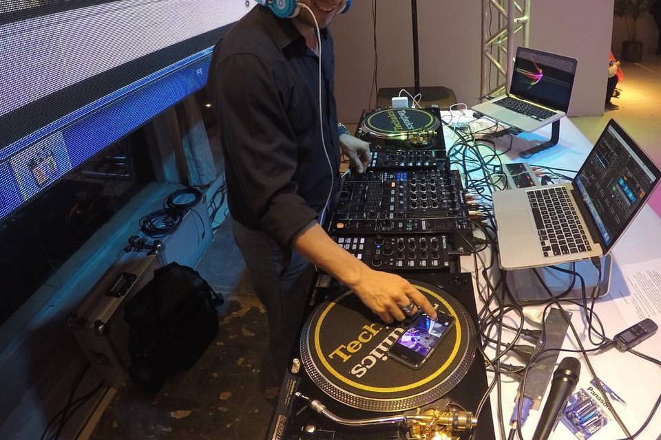 DJ Leudson
