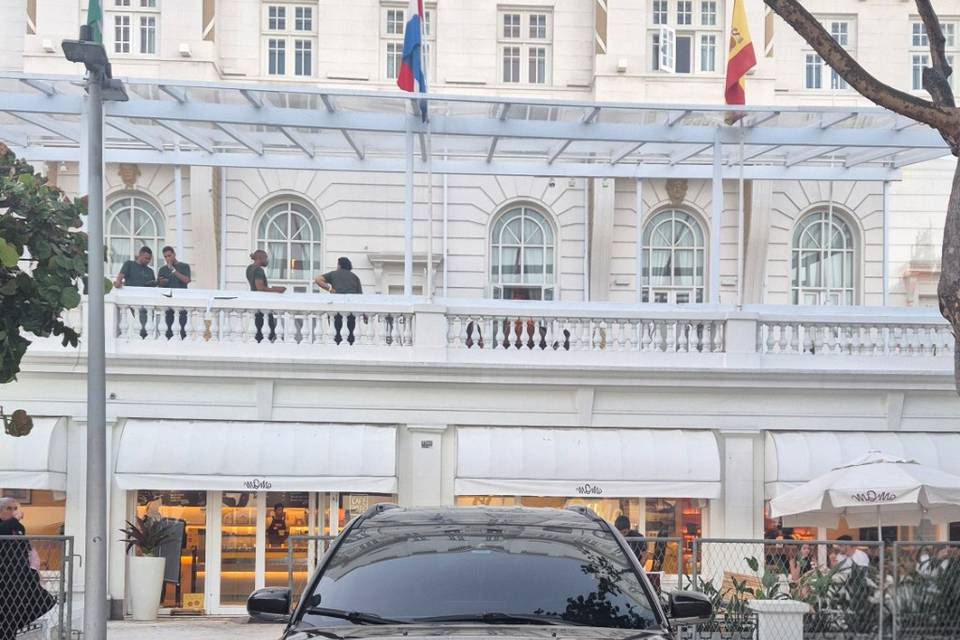 Jeep fundo Copacabana Palace