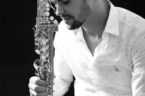 Gustavo Sax