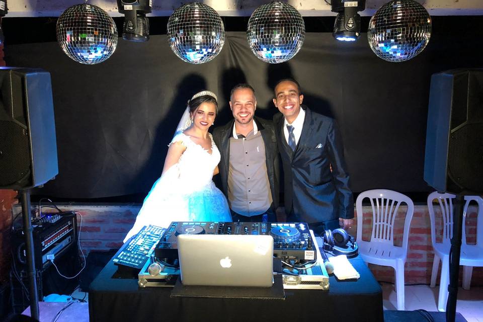 Noiva e Edd Barros DJ