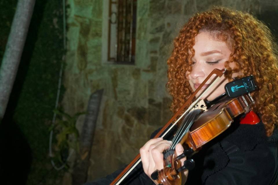 Cintia Olga Violinista