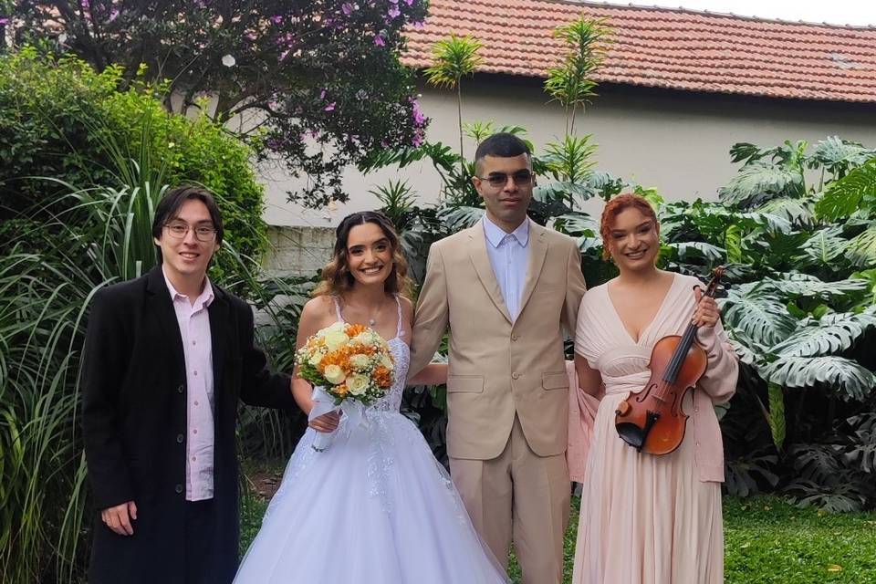 Foto com noivos