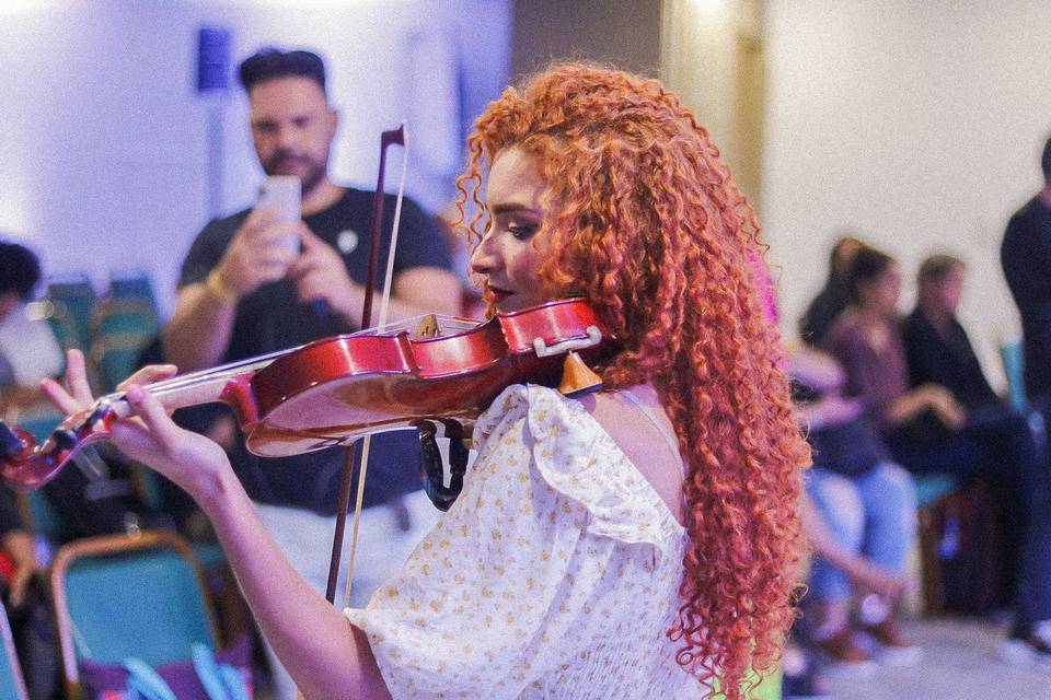 Cintia Olga Violinista