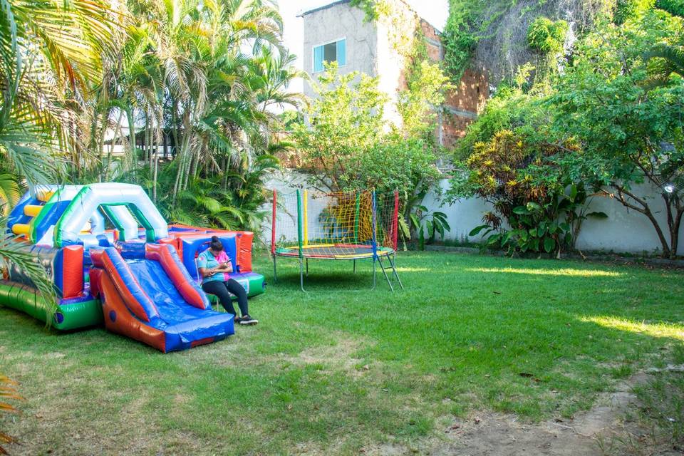 Jardim 2. Local aberto.
