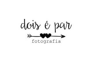 Dois é par fotografia logo