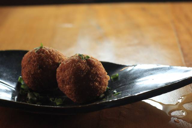 Gastronomia bolinho de peixe