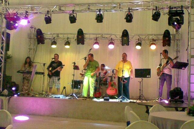 Passando o som antes do evento