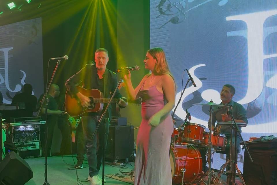 Show com banda completa