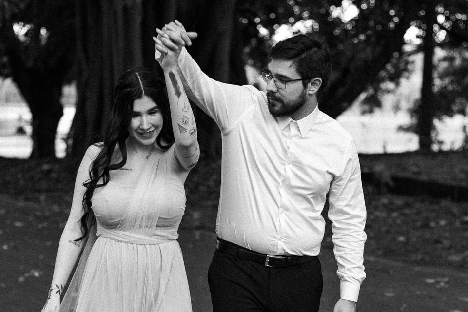 R & A prévia romântica