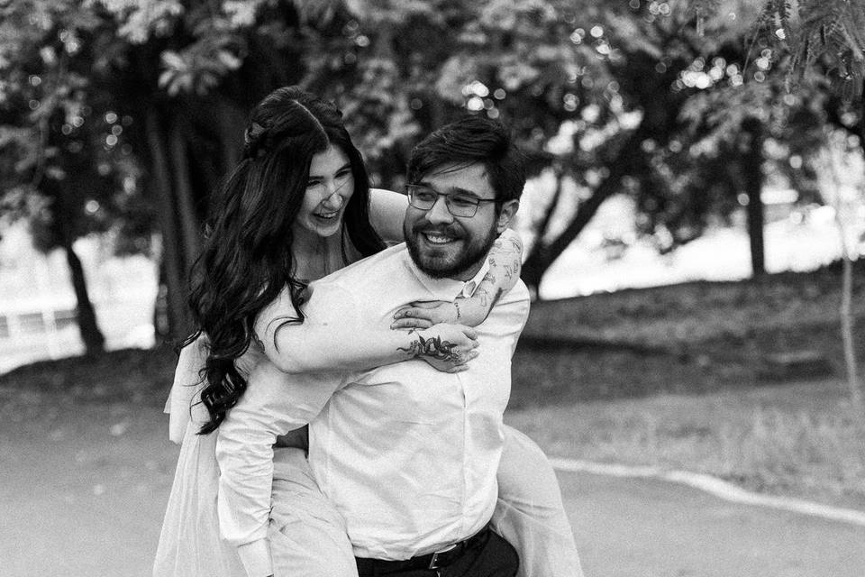 R & A prévia romântica