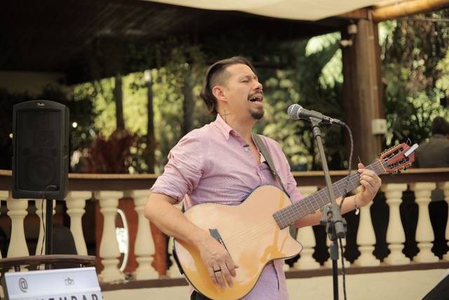 Opção voz e violão