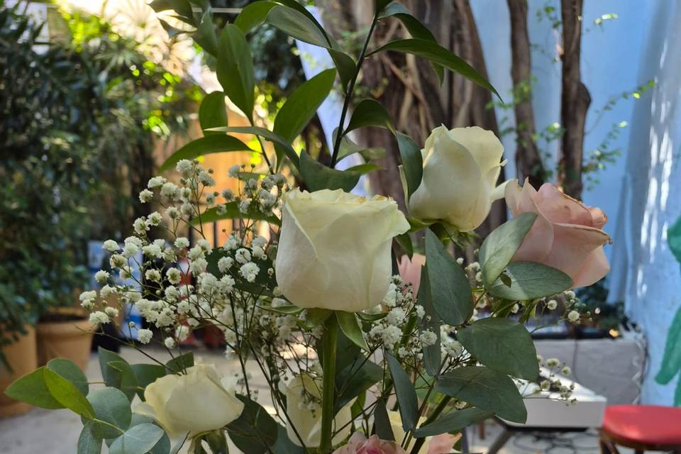 Detalhe rosas brancas