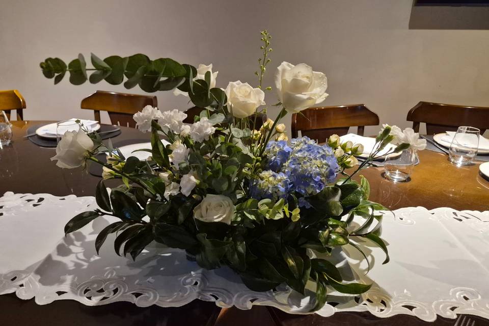Mesa em s azul