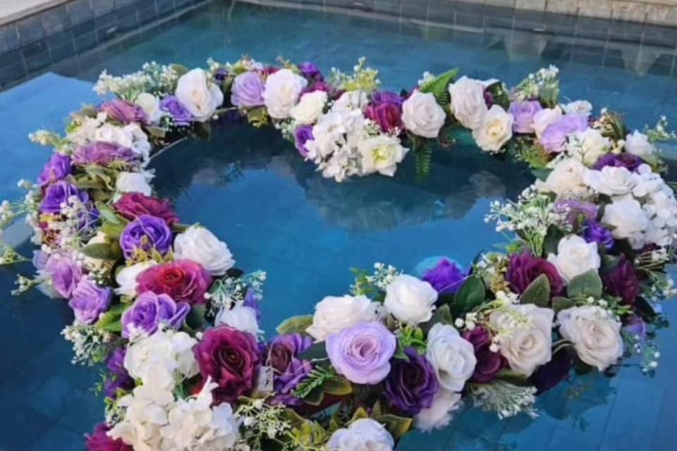 Decoração para piscina- coraçã