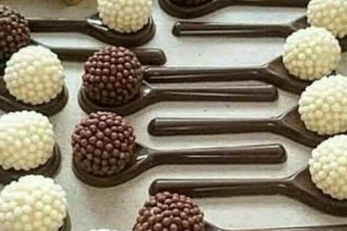 Colher Chocolate com Chocoboll