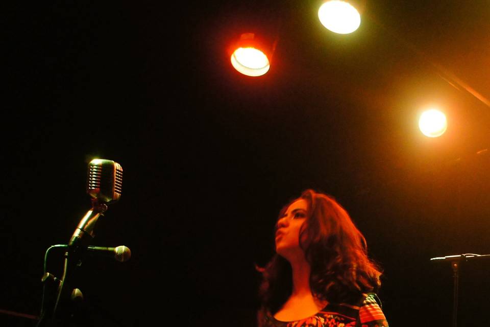 Gabriela Marques, vocalista