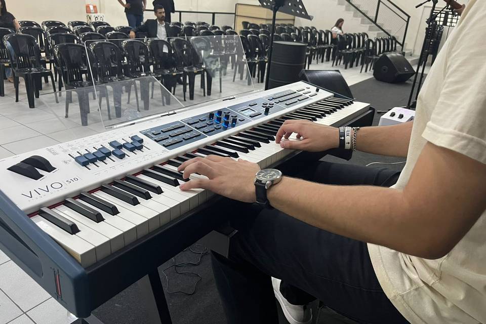 New Stage Piano