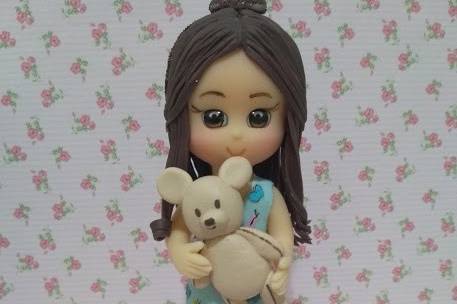 Menina com urso