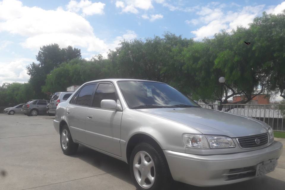 Corolla em perfil