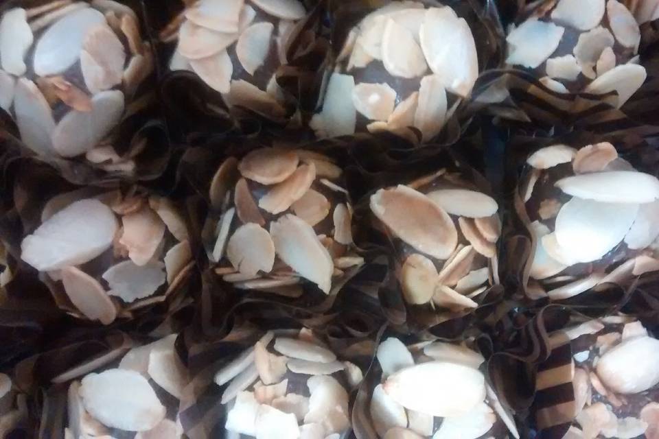 Brigadeiro de amendoas