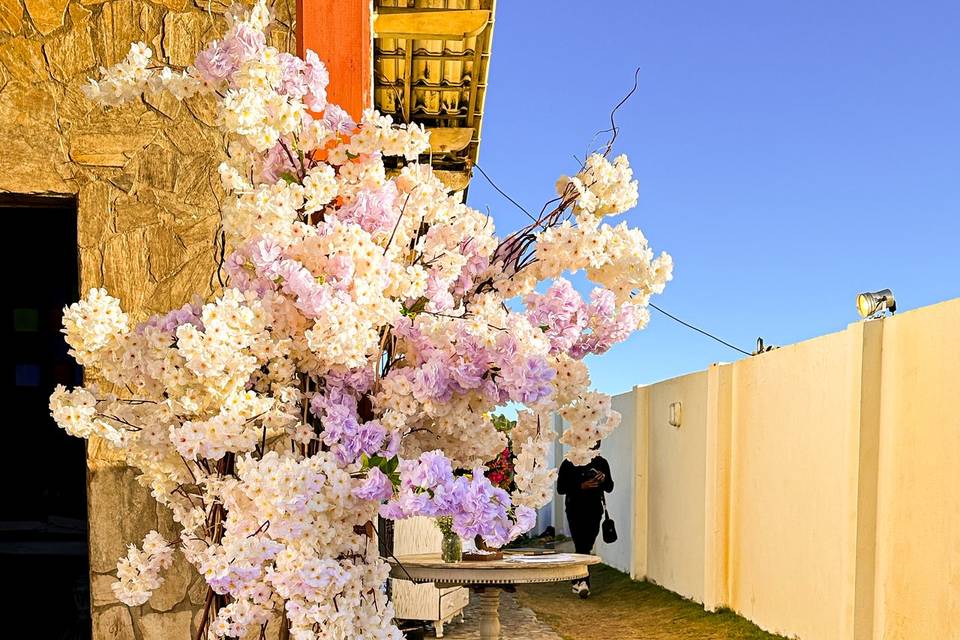 Arranjo de entrada cerejeira