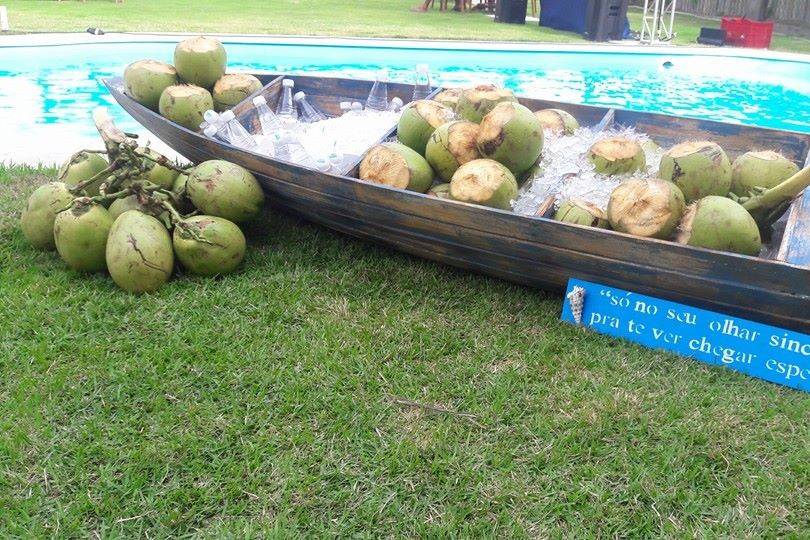 Barco com cocos