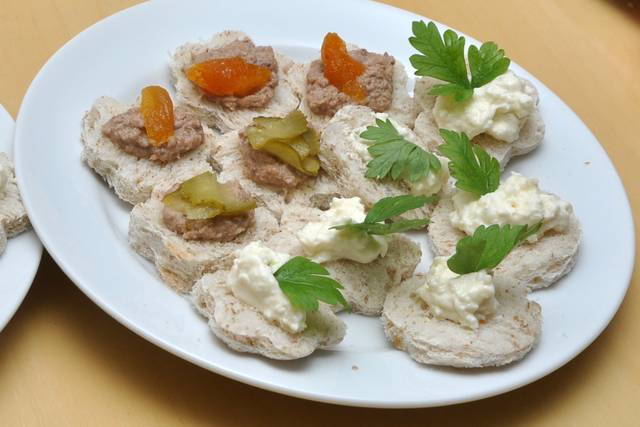 Canapés