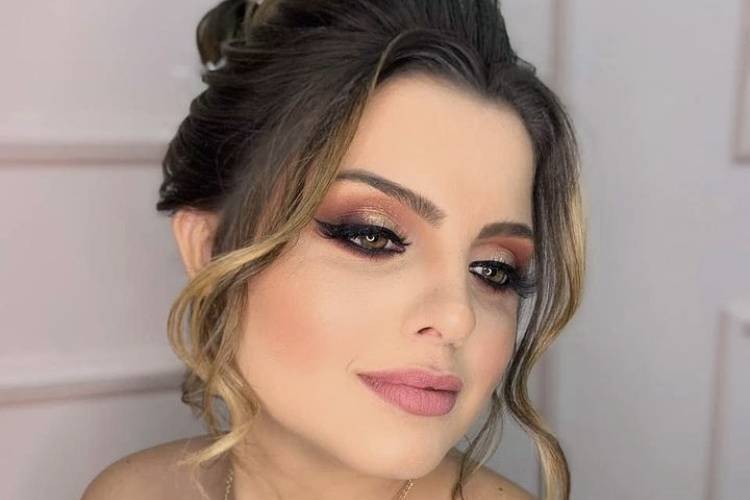 Rebeca Moraes Makeup