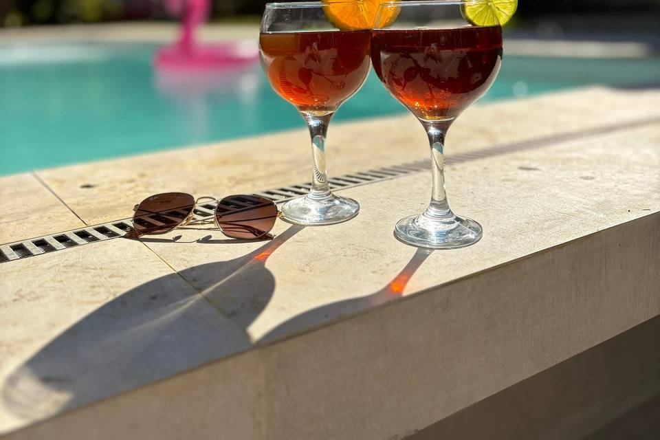 Piscina Drinks