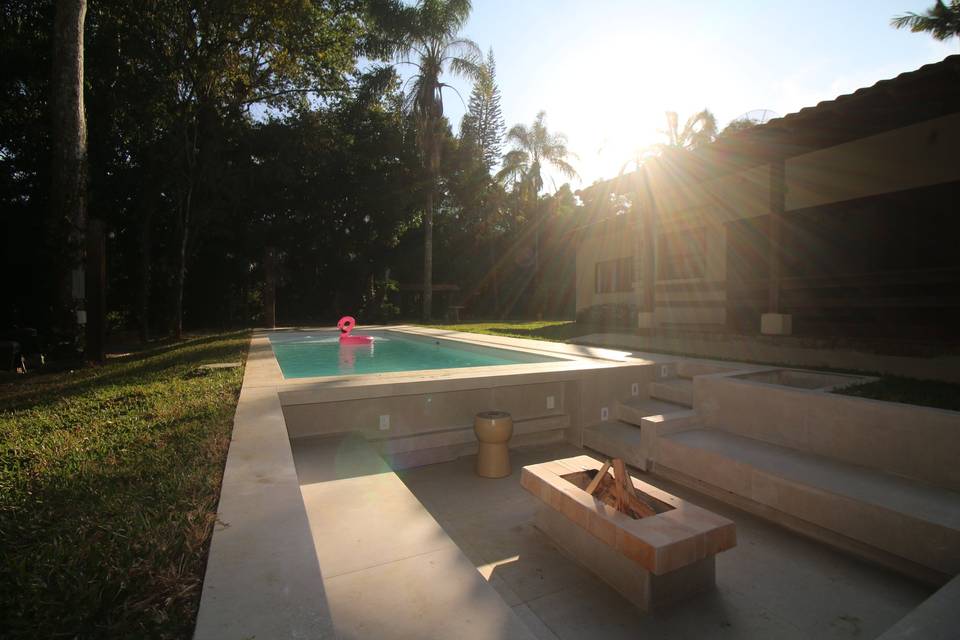 Lounge Fogo de Chão e Piscina