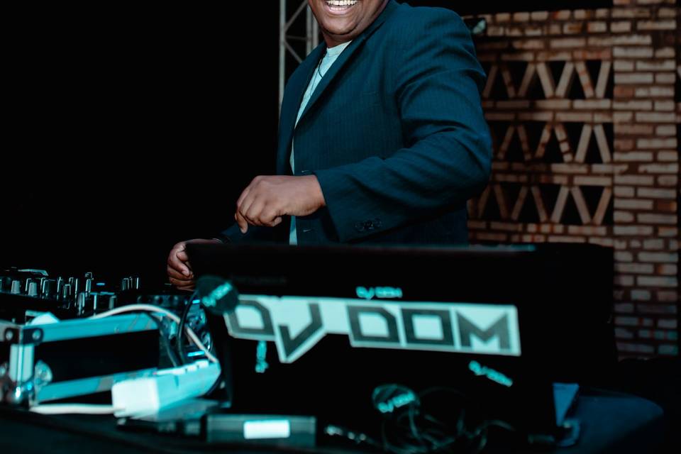 DJ Dom