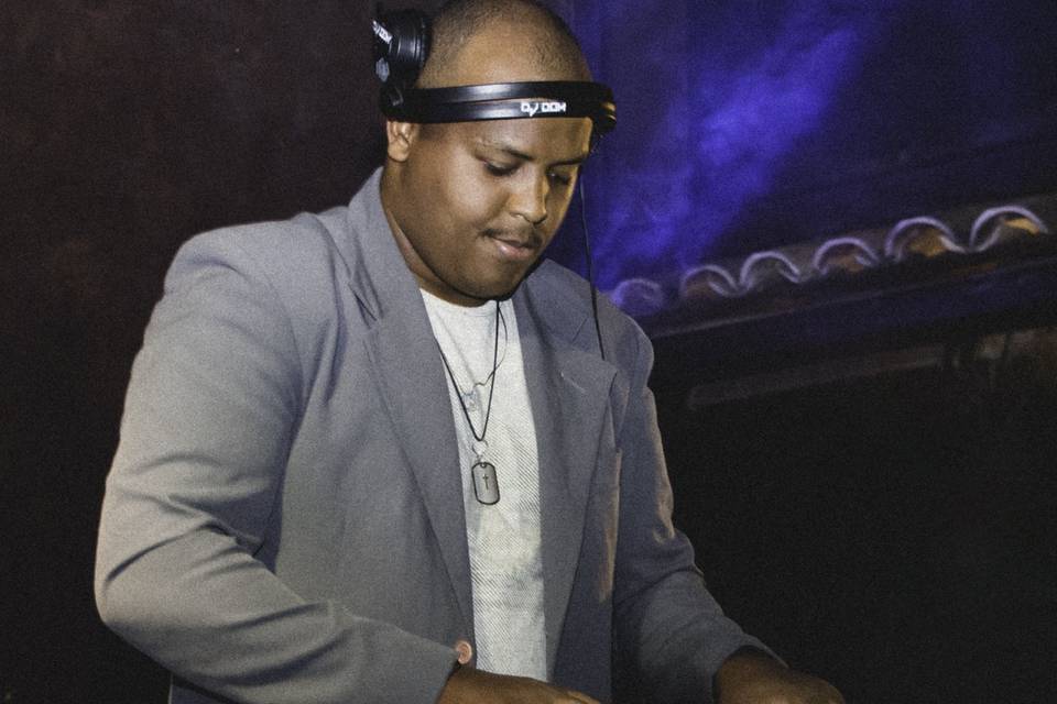 DJ Dom