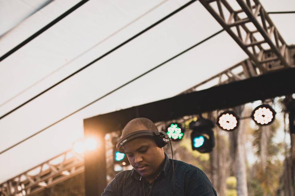 DJ Dom