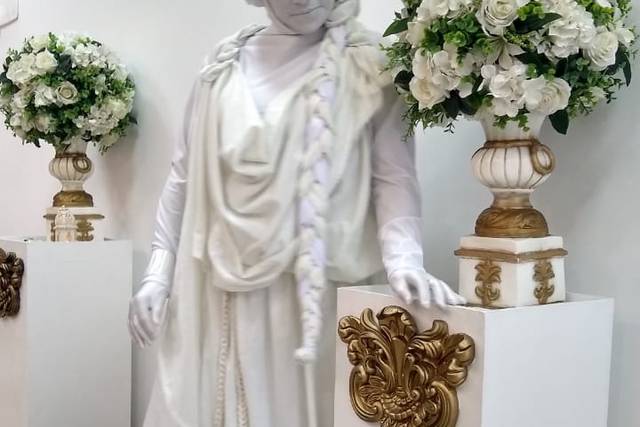 Estatua viva grega branca