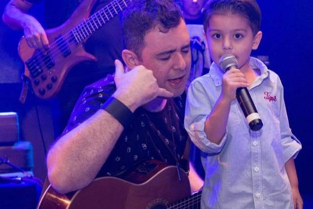 Convidado no palco..