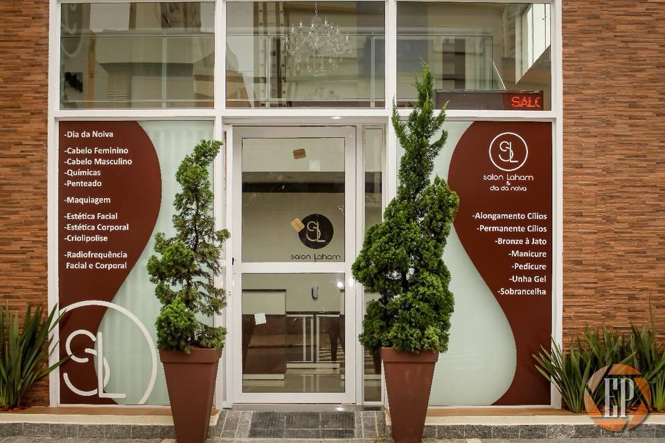 Fachada Salon Laham