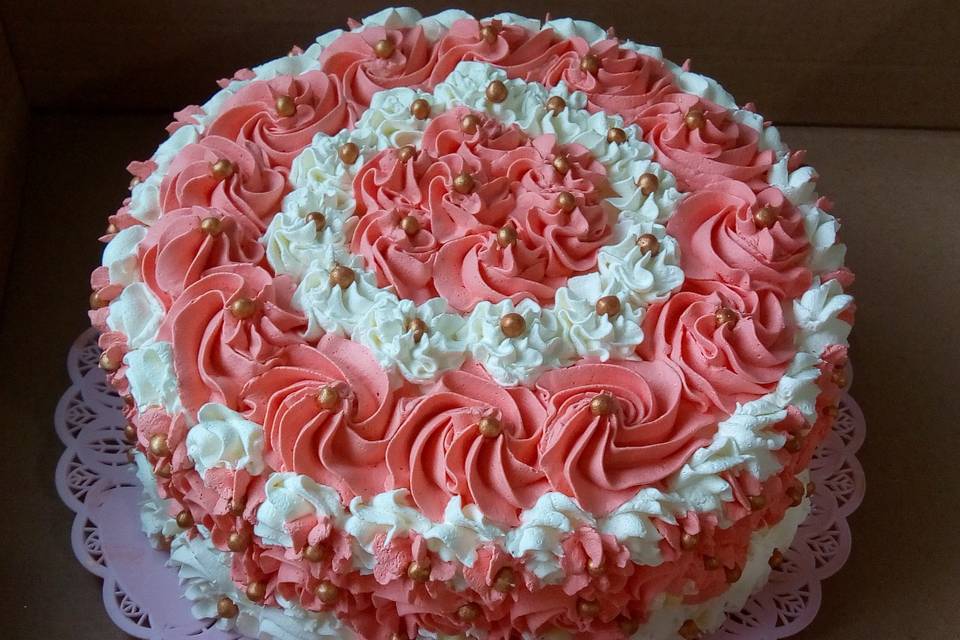 Decorado salmão e branco