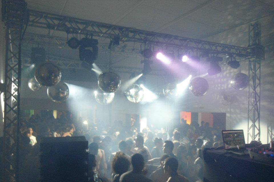 Boites e DJs