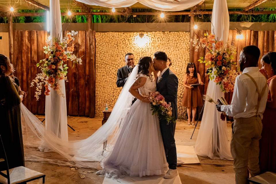 Beijo no altar