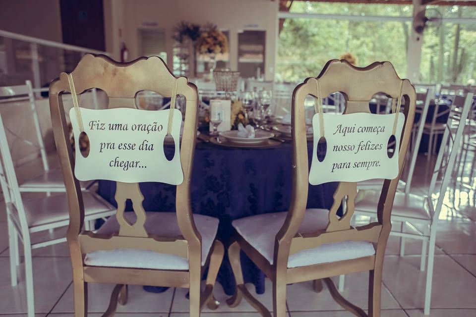 Cadeiras dos noivos