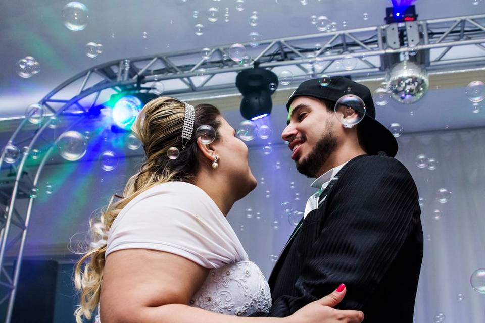 Dança entre as bolhas