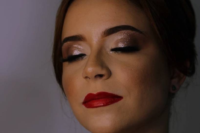 Gabriele Oliveira Makeup