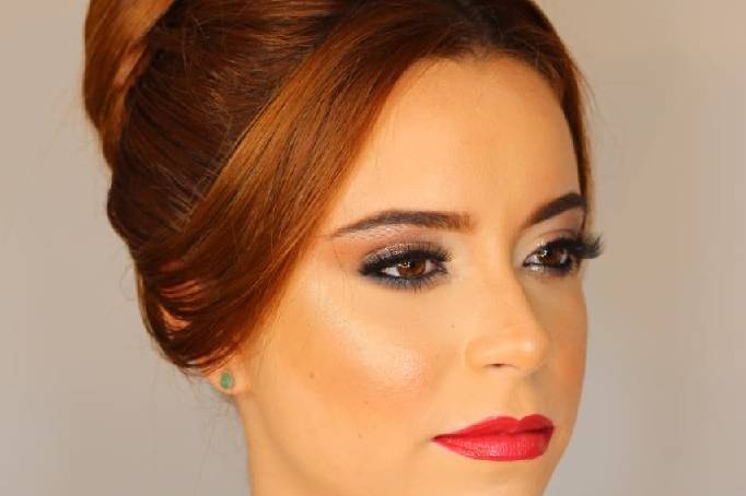 Gabriele Oliveira Makeup